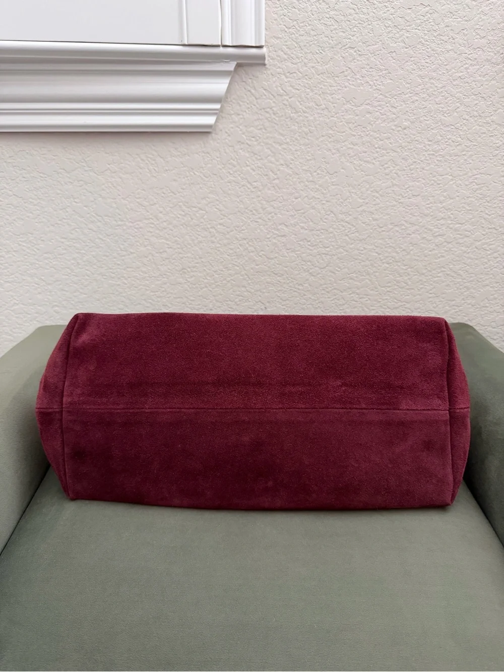 Elegant Italian Boutique Suede Tote Bag in Deep Burgundy